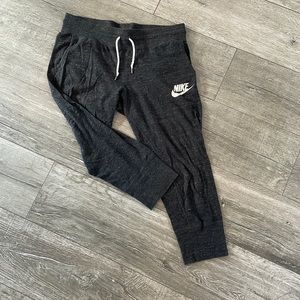 Nike comfy and light pants